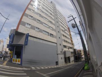 Alugar Apartamento / Padrão em Ponta Grossa. apenas R$ 650,00