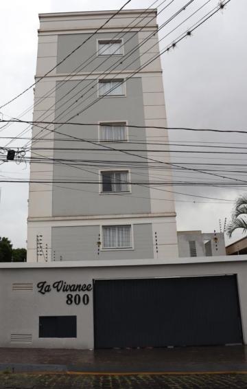 Alugar Apartamento / Padrão em Ponta Grossa. apenas R$ 1.600,00