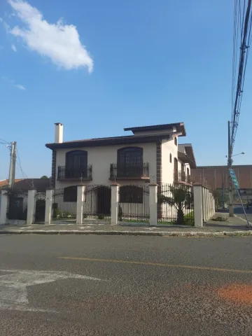 Alugar Casa / Padrão em Ponta Grossa. apenas R$ 1.250.000,00