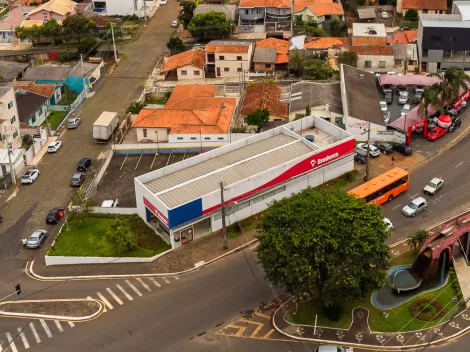 Ponta Grossa Centro Comercial Locacao R$ 35.000,00  Area do terreno 1113.23m2 Area construida 317.48m2