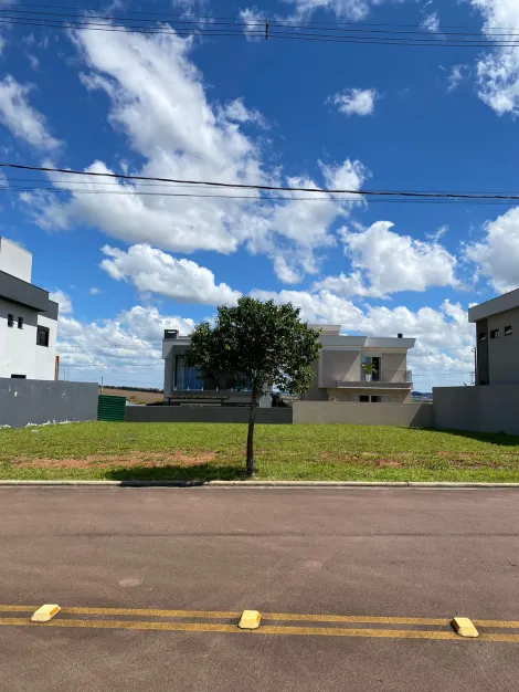 Alugar Comercial / Terreno em Condomínio em Ponta Grossa. apenas R$ 250.000,00