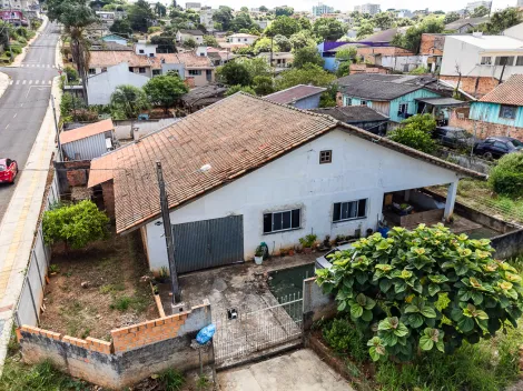 Alugar Casa / Padrão em Ponta Grossa. apenas R$ 420.000,00
