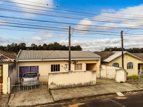 Alugar Casa / Padrão em Ponta Grossa. apenas R$ 230.000,00