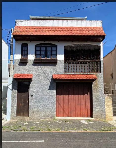 Ponta Grossa Centro Casa Venda R$750.000,00 8 Dormitorios 2 Vagas Area do terreno 198.00m2 Area construida 201.78m2