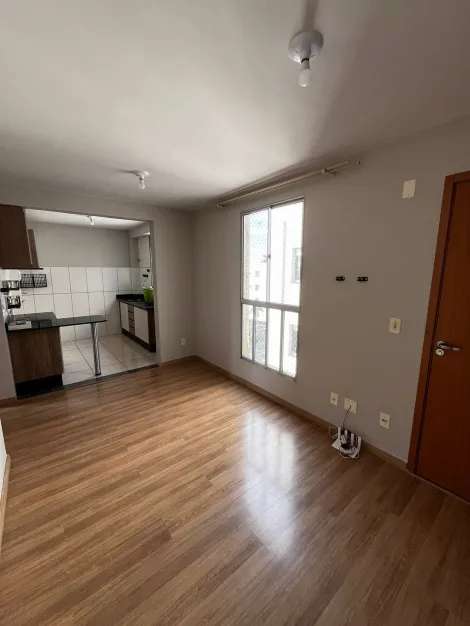 Alugar Apartamento / Padrão em Ponta Grossa. apenas R$ 197.000,00